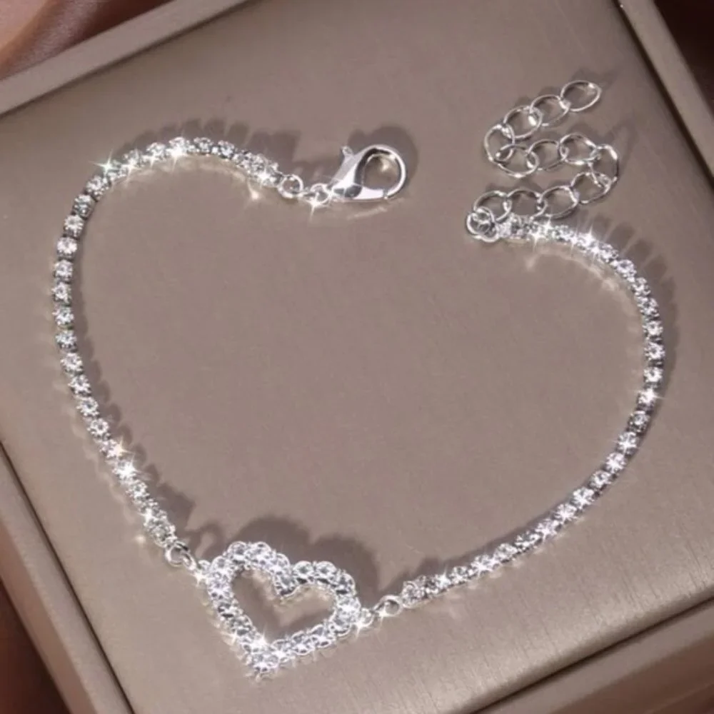 Valentines Day Bracelet Hollow Heart Shiny Chain Bracelet For Your Loved One - Picture 1 of 5